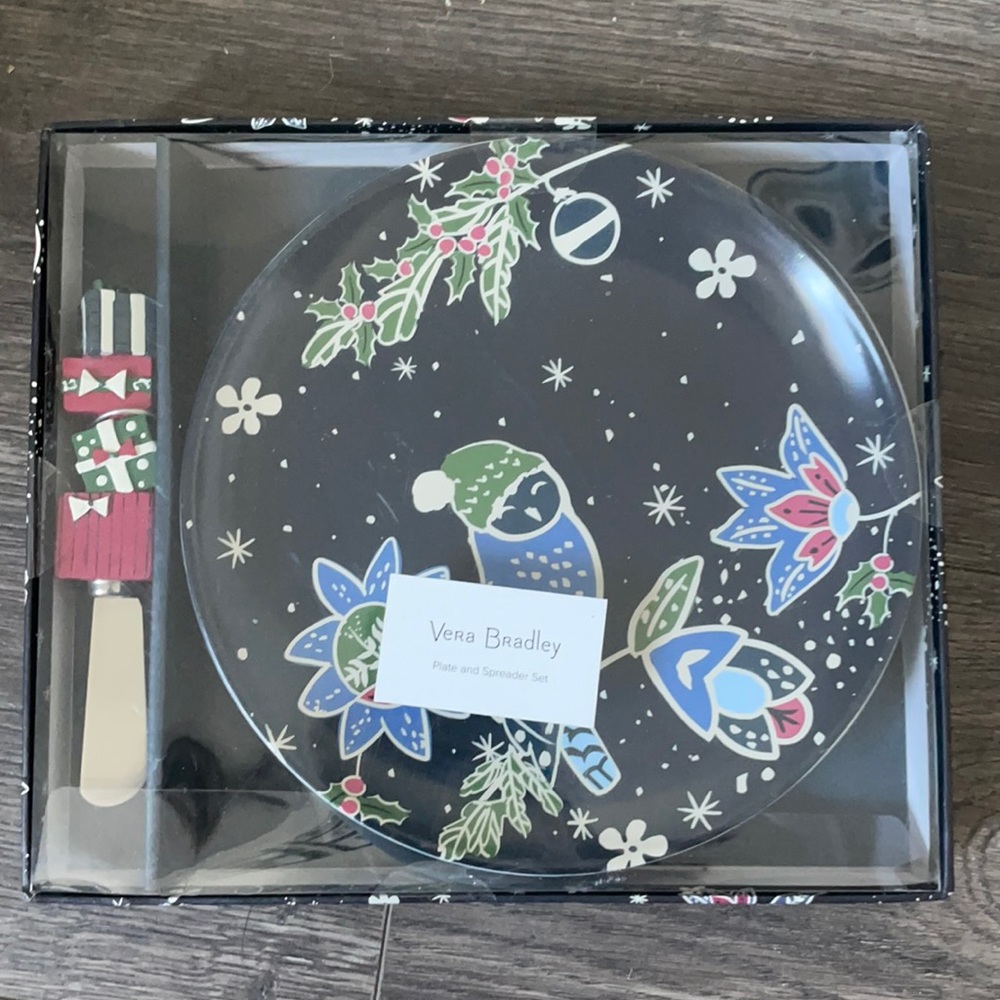 Brand new Vera Bradley holiday plate and spreader set